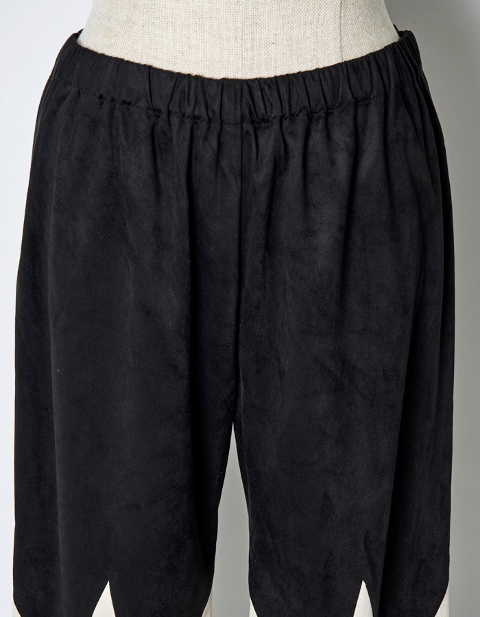 Scissors Patchwork Trousers / black