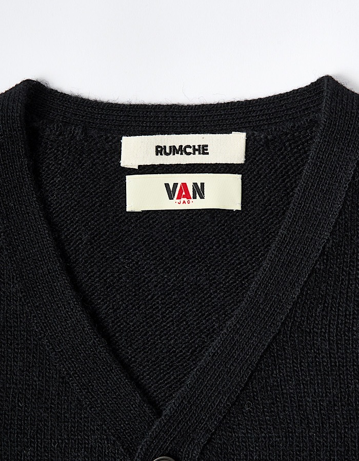 RUMCHE��VAN Colorful Embroidery Cardigan / black
