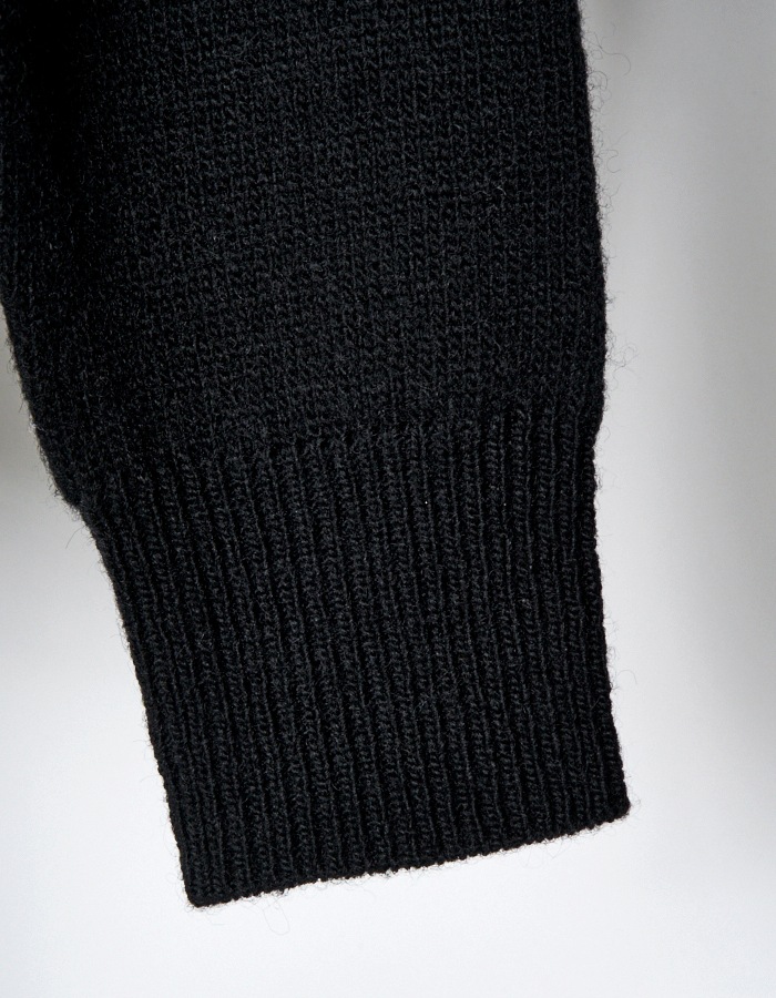 RUMCHE��VAN Colorful Embroidery Cardigan / black