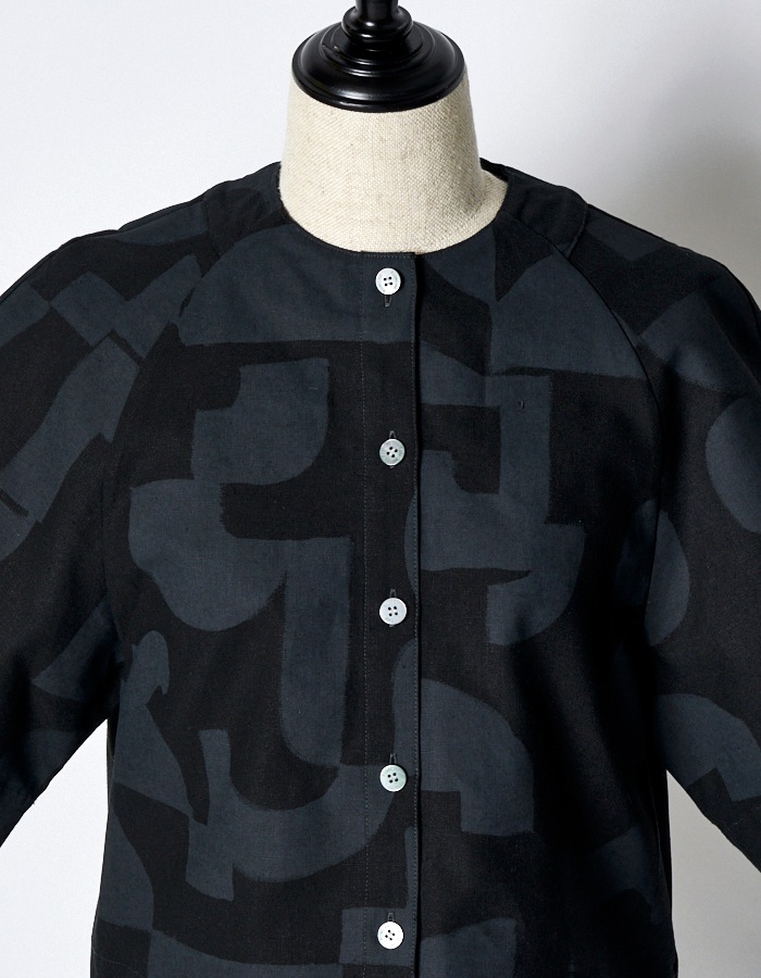 Original Graphic Tops / black
