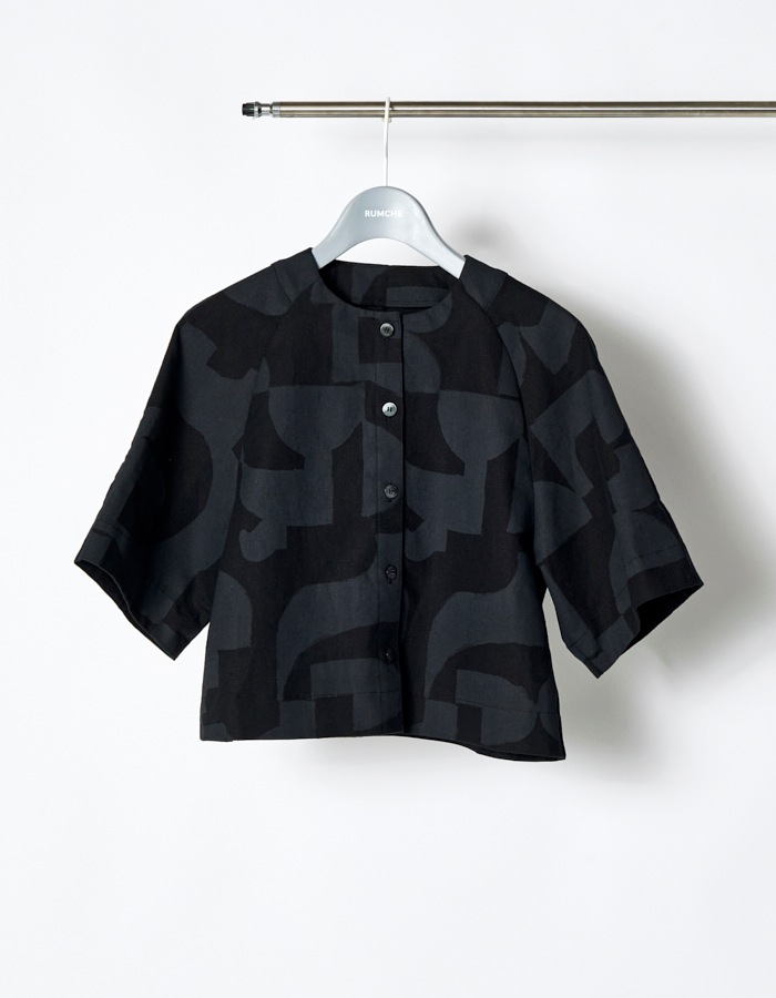 Original Graphic Tops / black