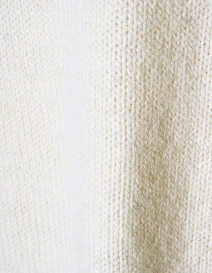 RUMCHE��VAN Colorful Embroidery Cardigan / off white