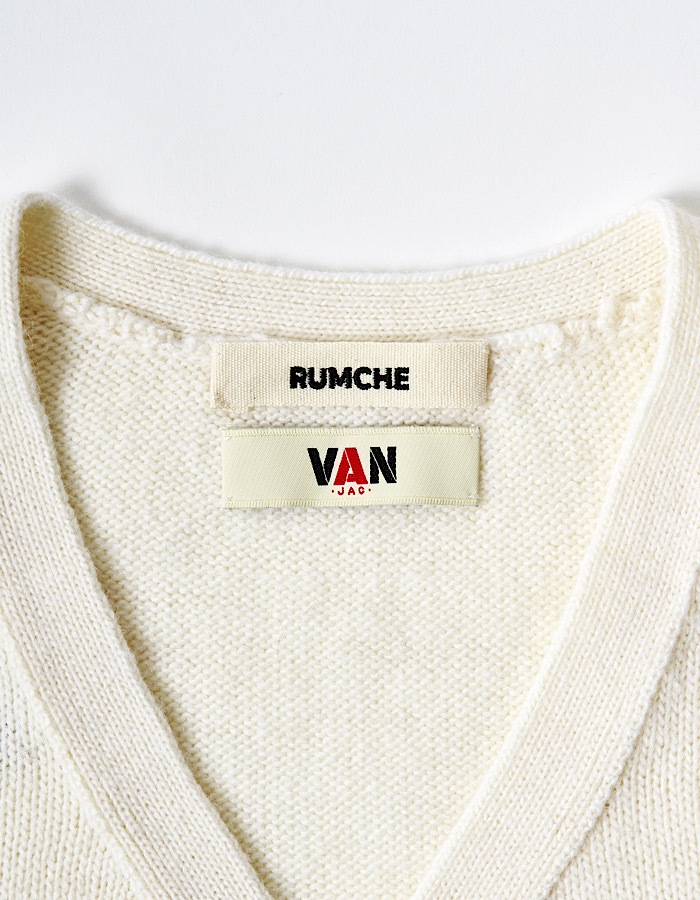 RUMCHE��VAN Colorful Embroidery Cardigan / off white