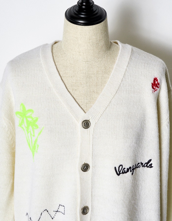 RUMCHE��VAN Colorful Embroidery Cardigan / off white