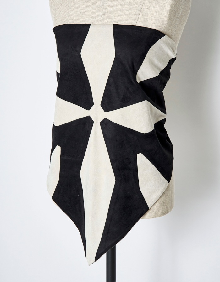 Scissors Patchwork Scarf / black