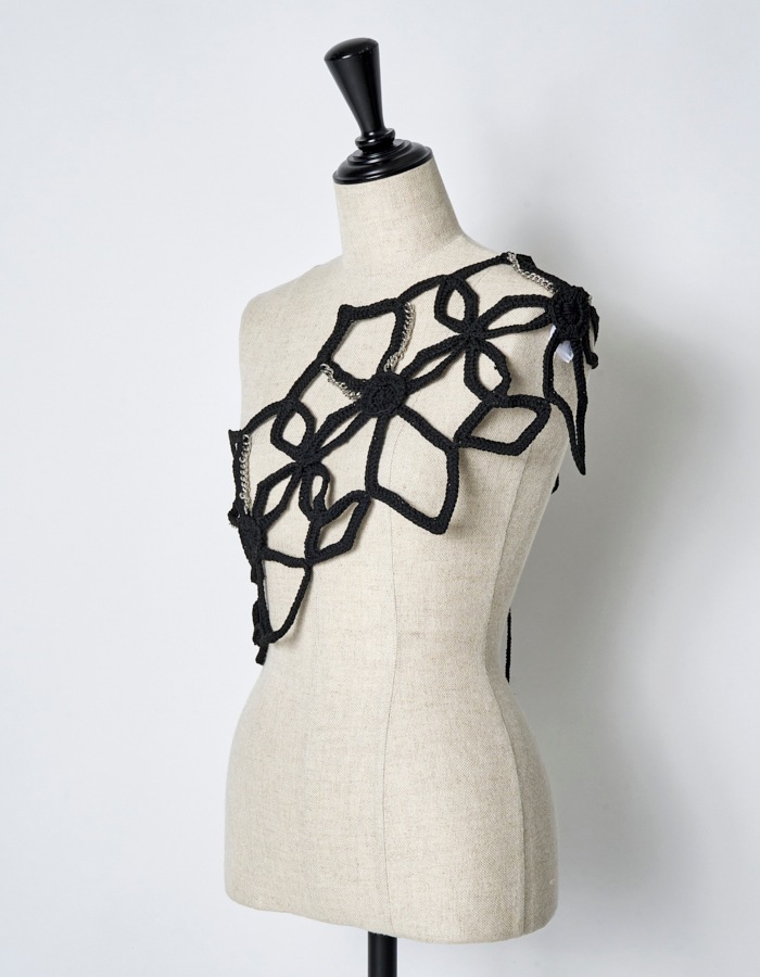Snowflake Bond Yarn Belt / black