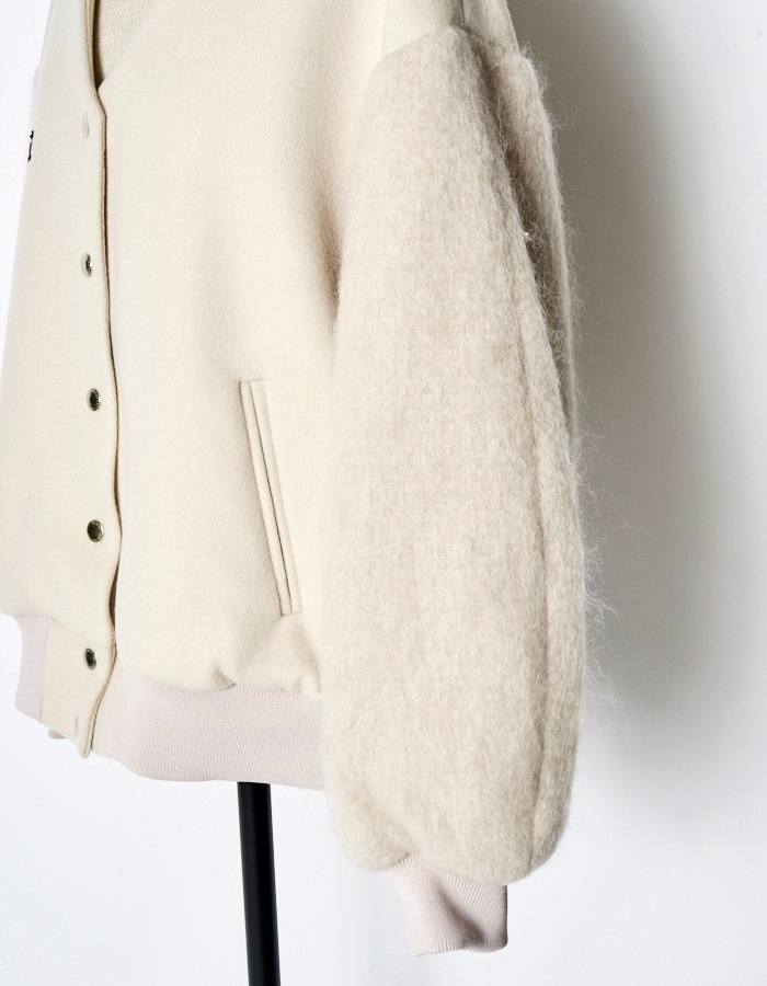 RUMCHE��VAN Wool Mohair Stadium Jumper / ivory
