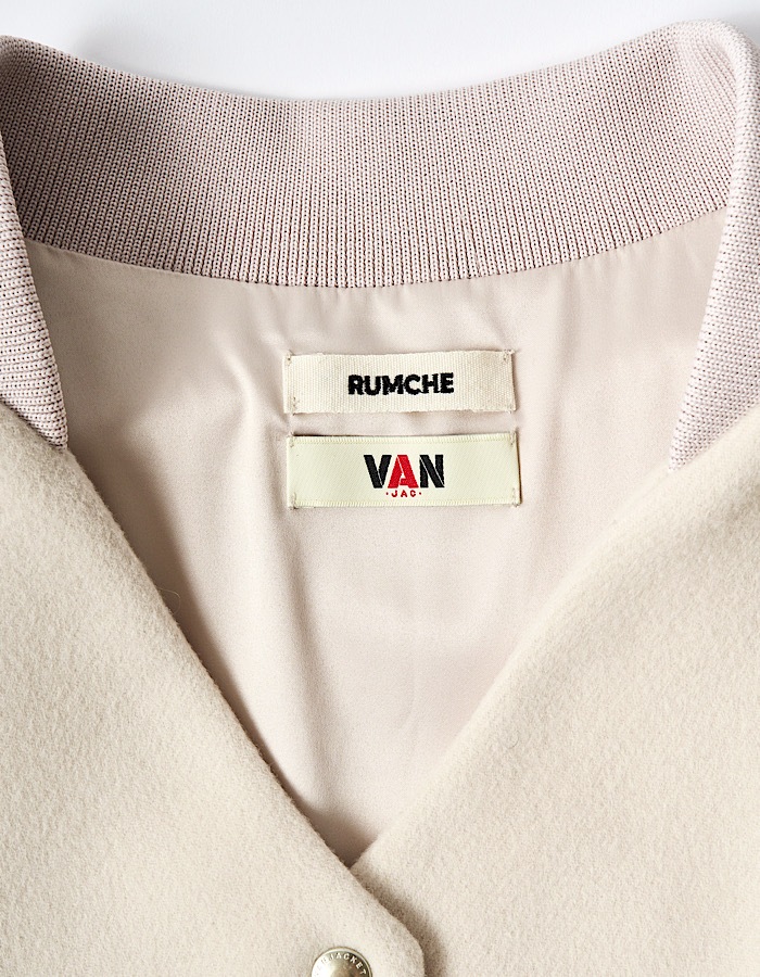 RUMCHE��VAN Wool Mohair Stadium Jumper / ivory