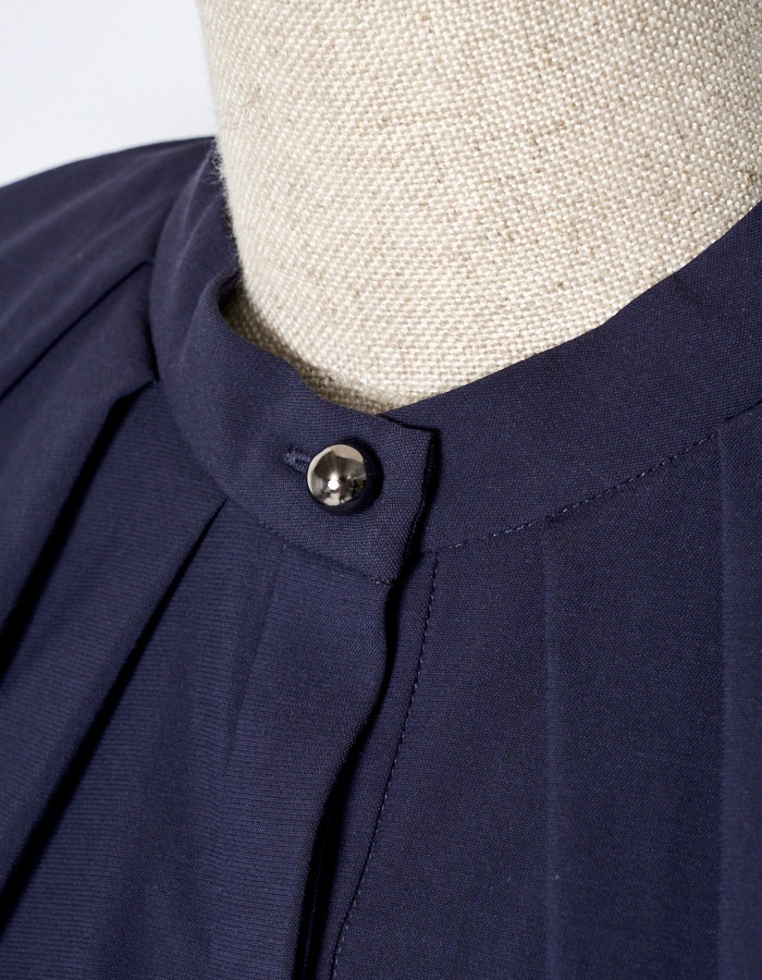 Bond Yarn Collar Blouse / navy