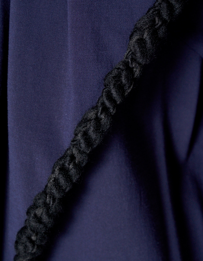 Bond Yarn Collar Blouse / navy