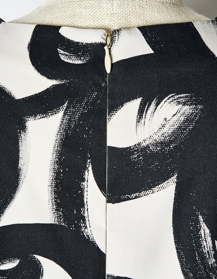 "Chain Flower" Print Dress / white