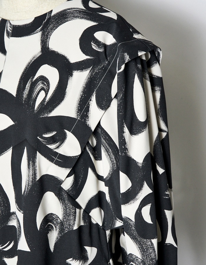 "Chain Flower" Print Dress / white