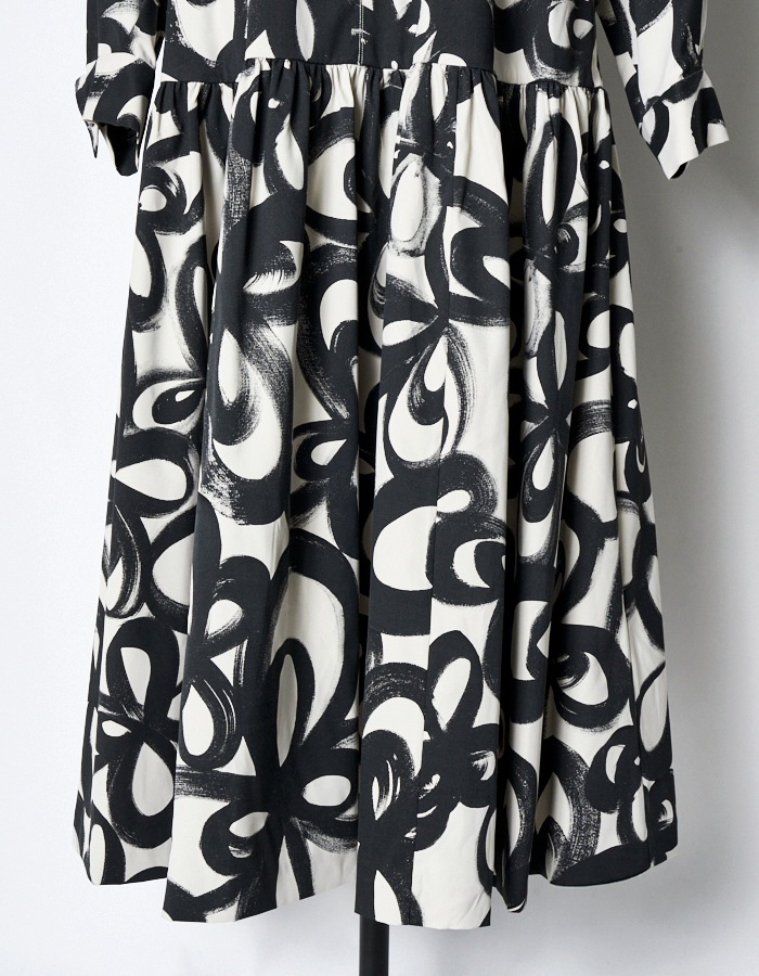 "Chain Flower" Print Dress / white