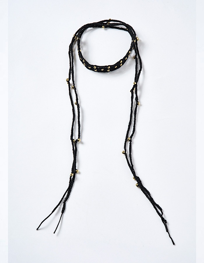 Ladder Bond Yarn Choker / black