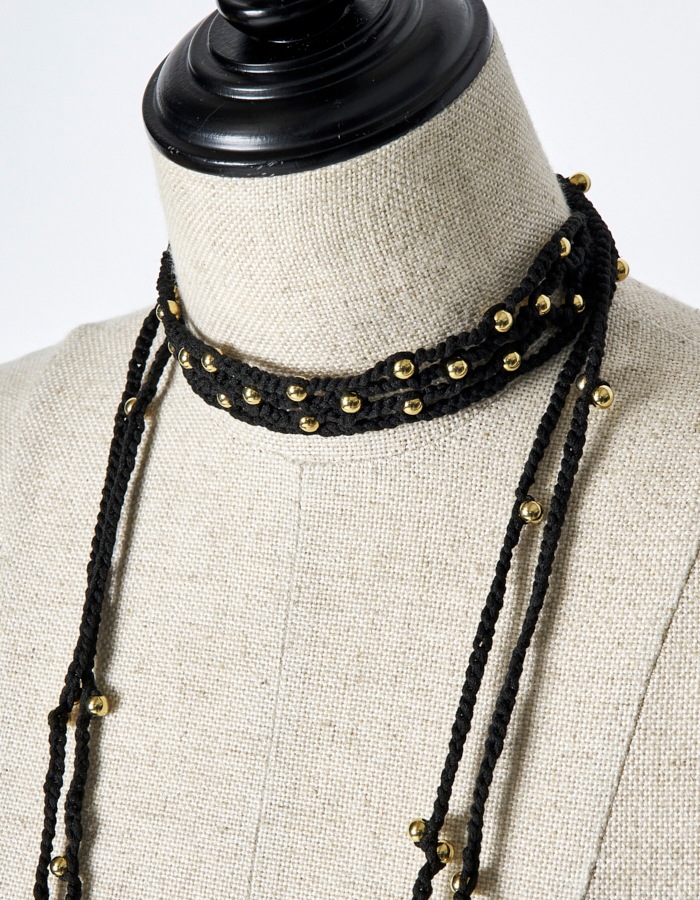 Ladder Bond Yarn Choker / black