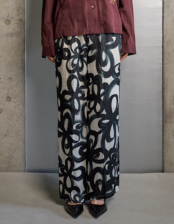 "Chain Flower" Print Trousers / white