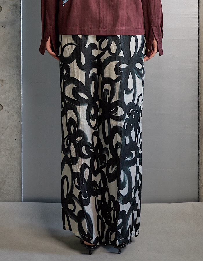 "Chain Flower" Print Trousers / white