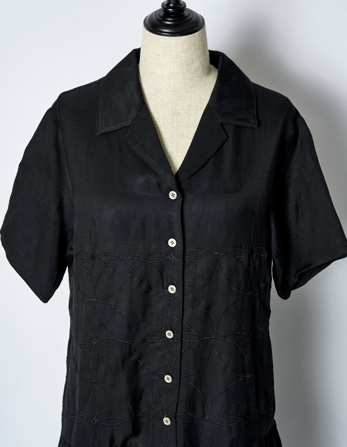 Tapa Pattern Embroidery Dress / black