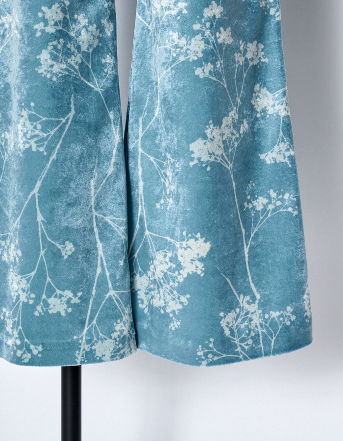 Tree Shade Velor Trousers / sax blue