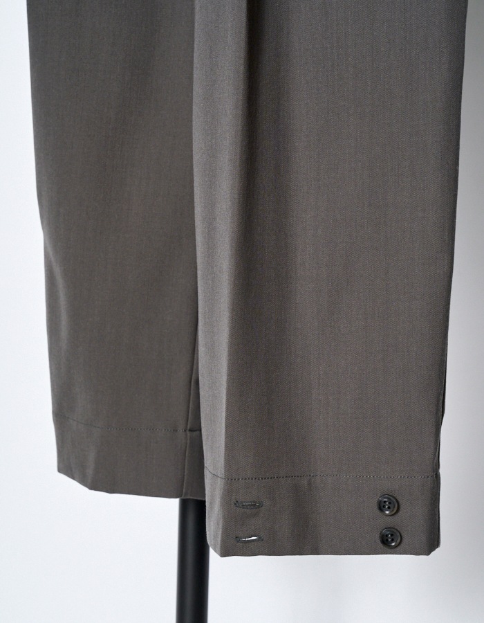 2way Tuck Form Trousers / gray