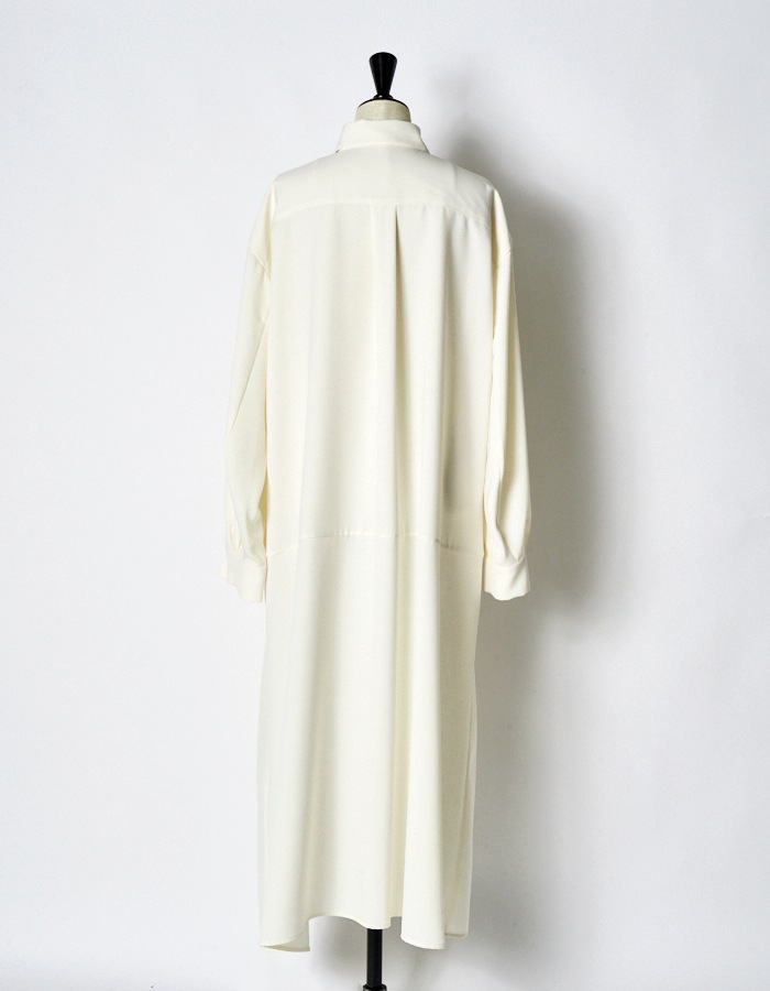 Landscape Embroidery Dress / off white