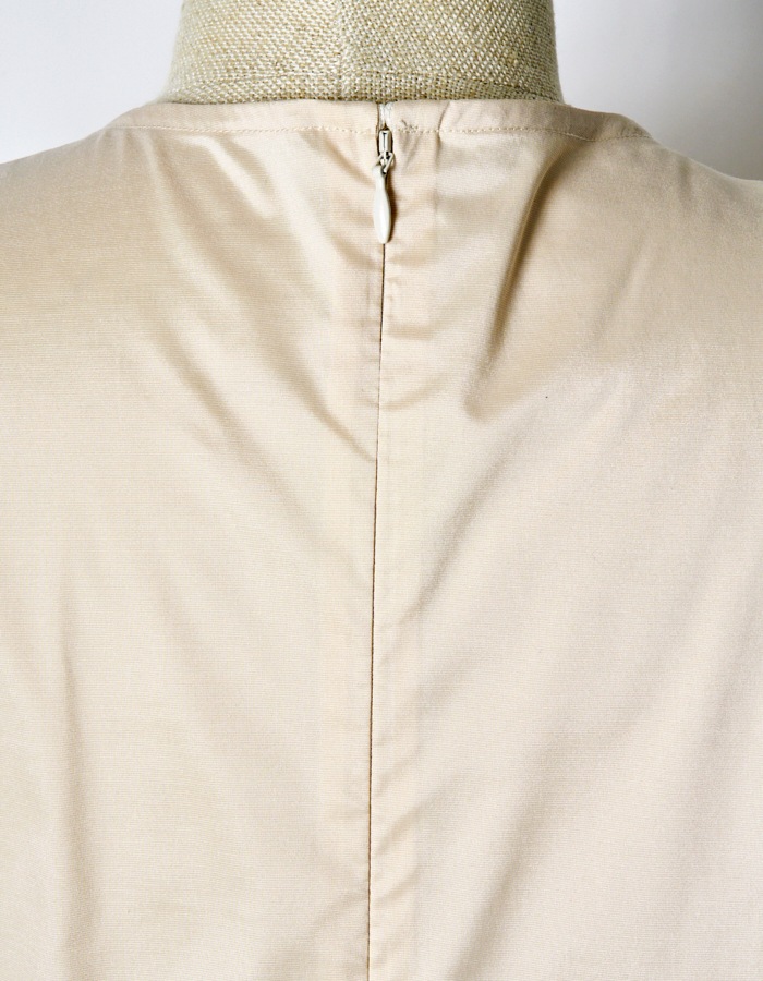Layered Tuck Dress / beige