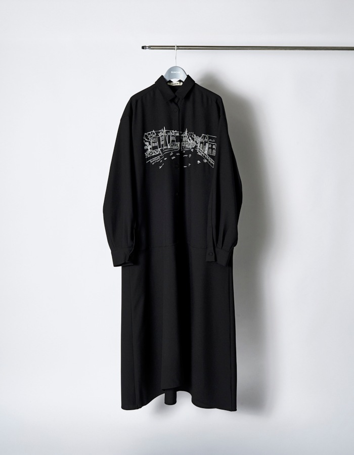 Landscape Embroidery Dress / black