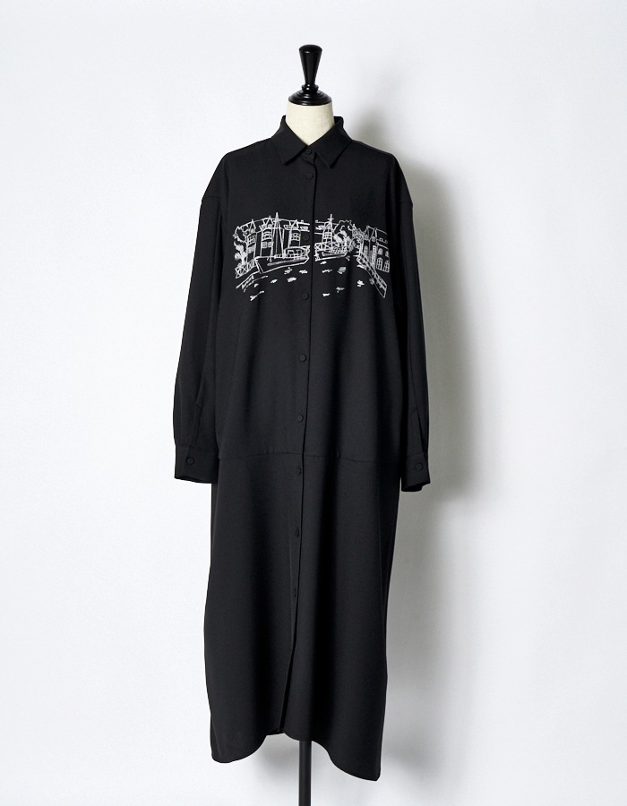 Landscape Embroidery Dress / black