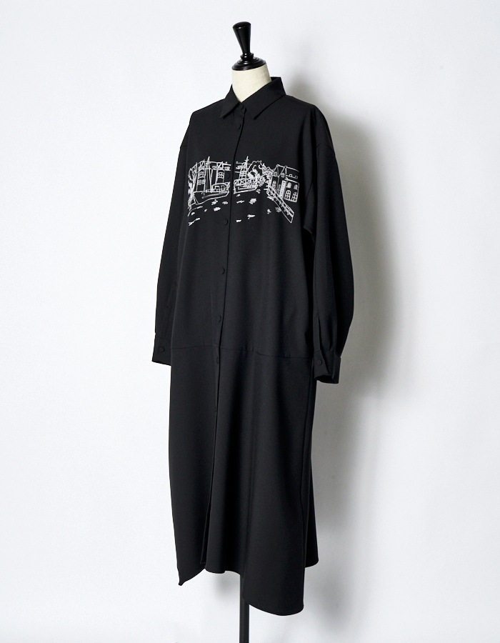 Landscape Embroidery Dress / black