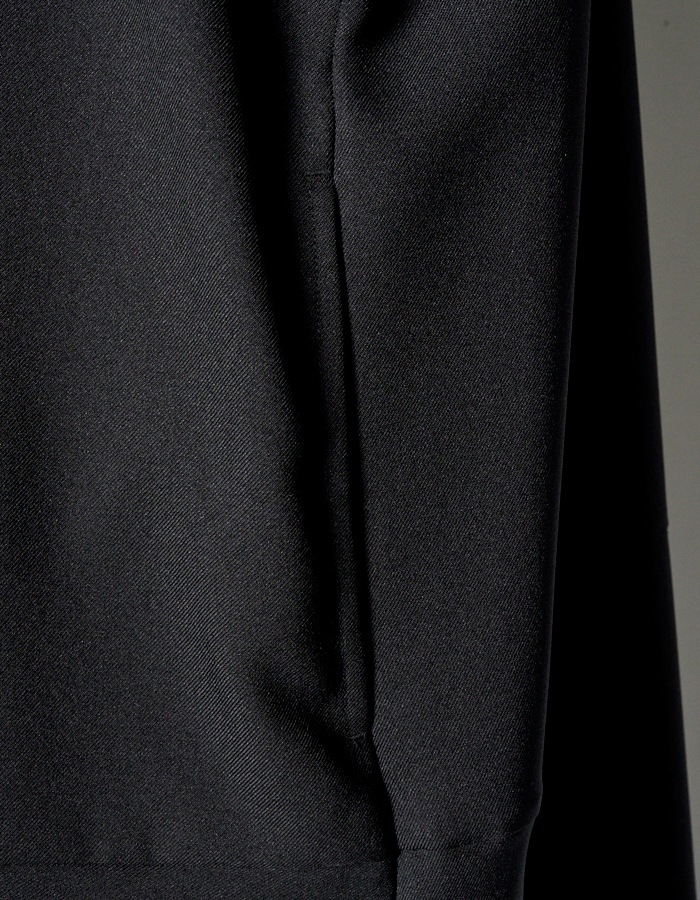 Landscape Embroidery Dress / black