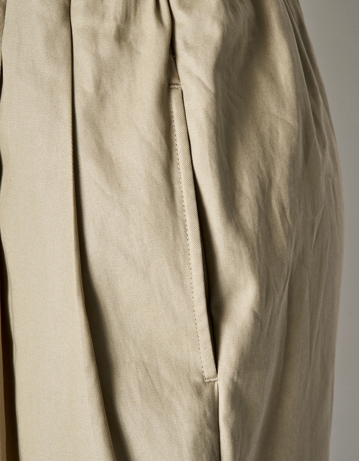 Tuck Gathered Skirt / beige