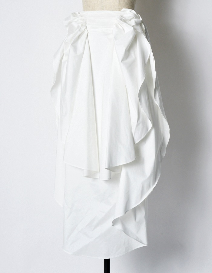 Sun & Moon Ruffle Skirt / white