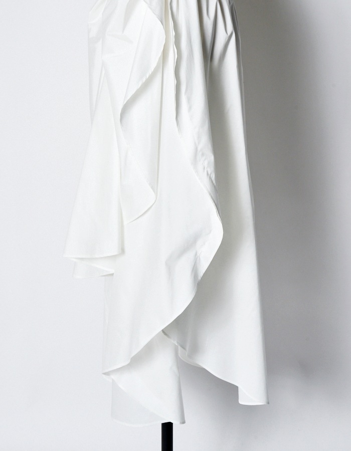 Sun & Moon Ruffle Skirt / white