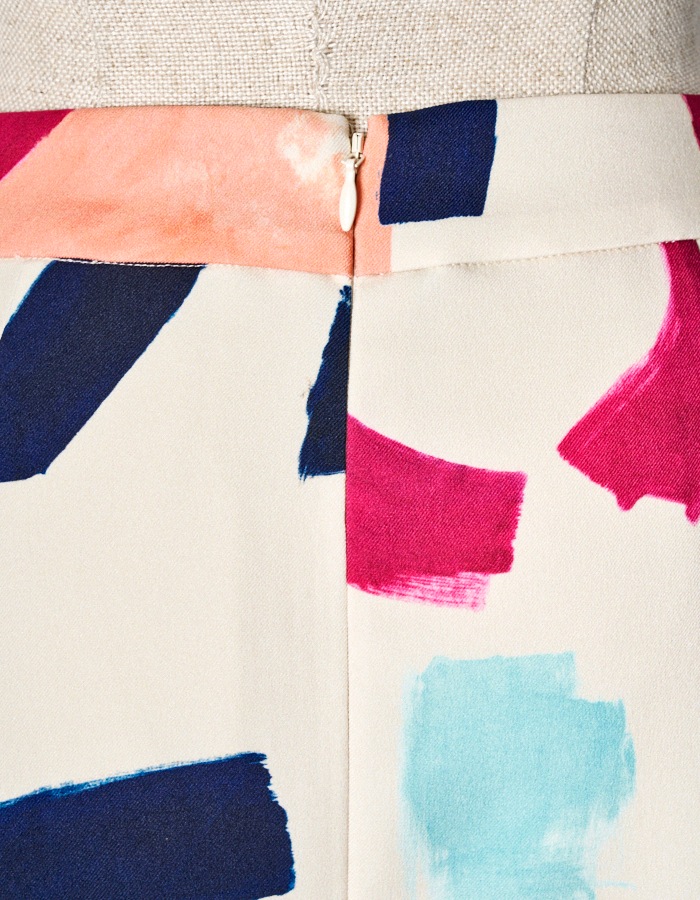 "POPPIN" Art Print Skirt / off-white