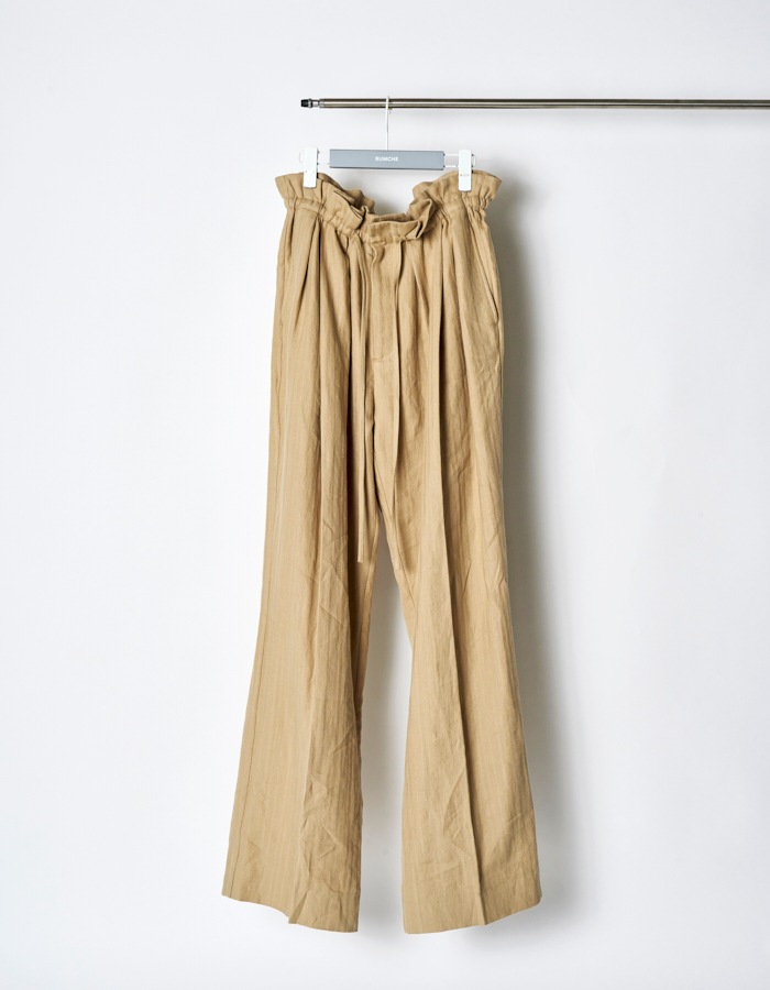 Gathered Tuck Wide Trousers / beige