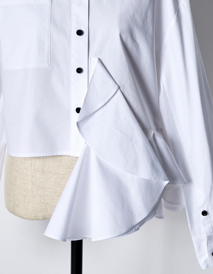 Cotton Moon Ruffle Shirt / white