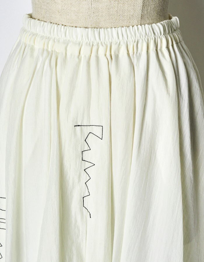 Stitch Balloon Skirt / white
