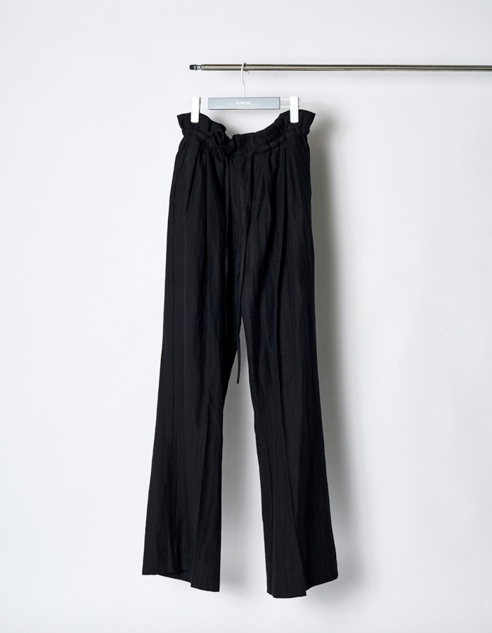 Gathered Tuck Wide Trousers / black