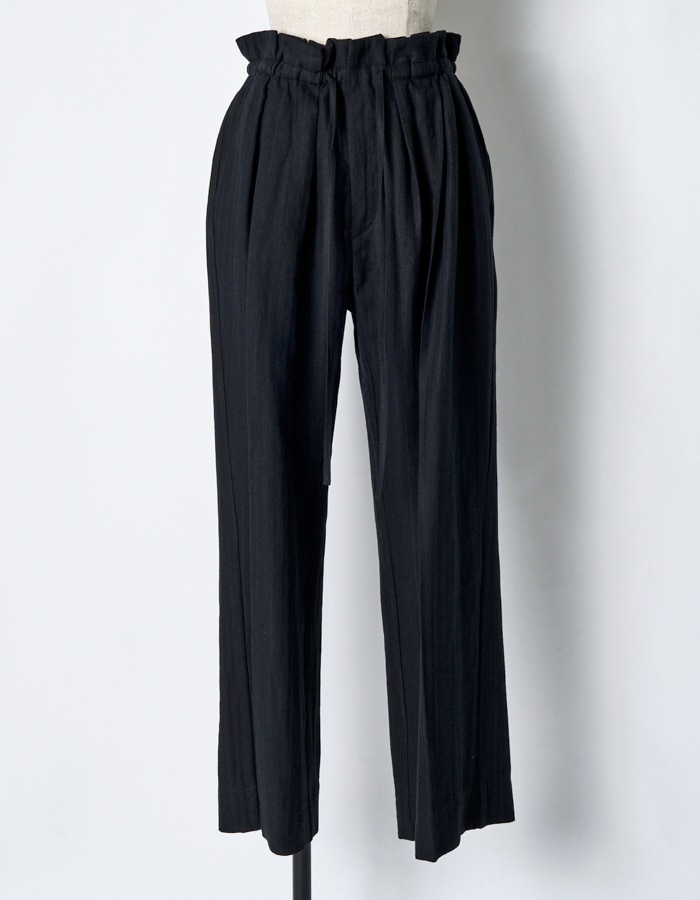 Gathered Tuck Wide Trousers / black