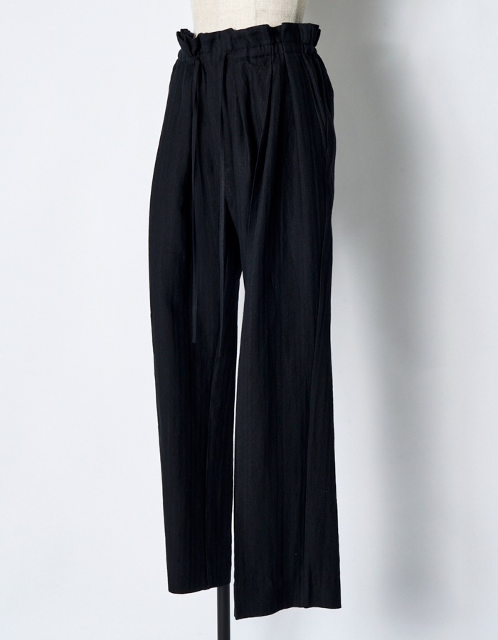 Gathered Tuck Wide Trousers / black