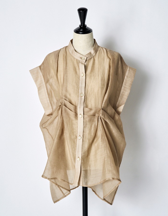 Layered Tuck Sleeveless Blouse / beige