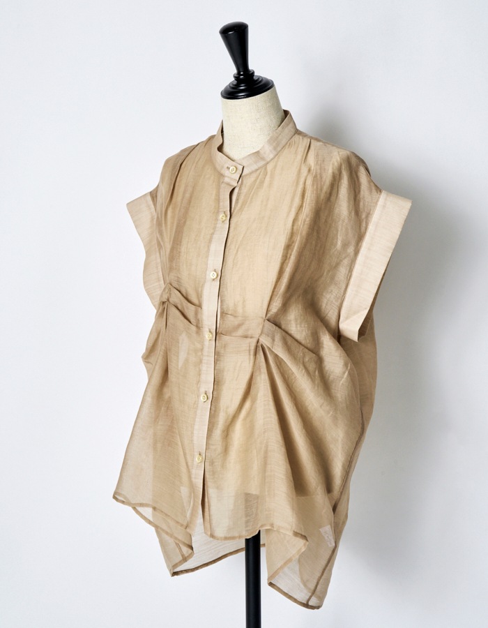 Layered Tuck Sleeveless Blouse / beige