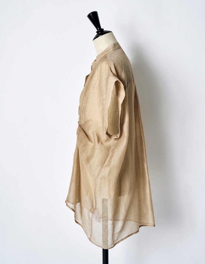 Layered Tuck Sleeveless Blouse / beige