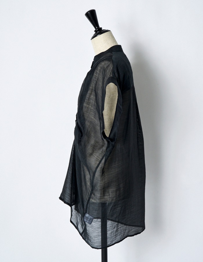 Layered Tuck Sleeveless Blouse / navy