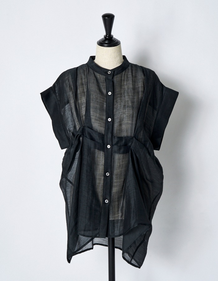 Layered Tuck Sleeveless Blouse / navy