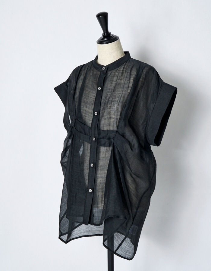 Layered Tuck Sleeveless Blouse / navy