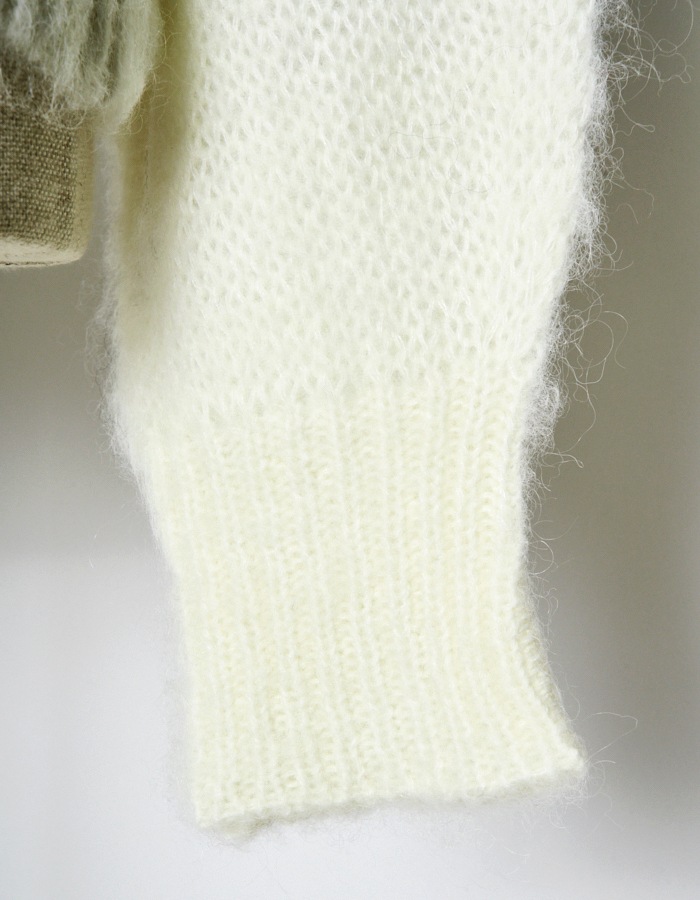 Chain Flower Knit Tops / white