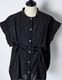 Layered Tuck Sleeveless Blouse / black