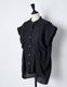 Layered Tuck Sleeveless Blouse / black