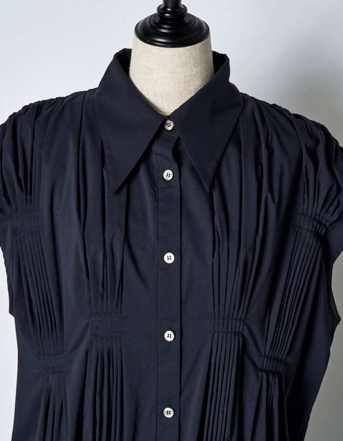 Cotton Bundled Tuck Dress / navy